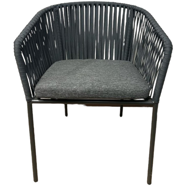 Silla de Exterior de metal con cuerdas tipo cintas de nylon y cojin con pintura electroestática y tejida en nylon plano de multifilamento de polipropileno con terminado uv de 16mm. para uso exterior techado